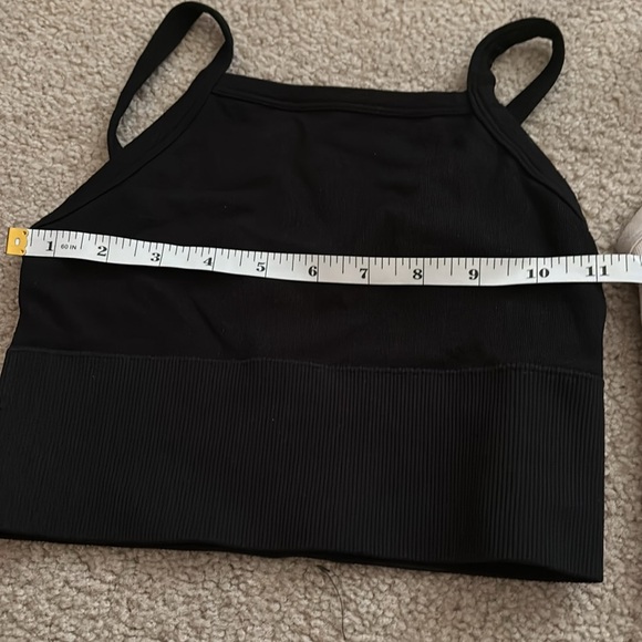 Pro-Fit Women's Black and Cream Crop Sports Bras size small - Picture 4 of 6